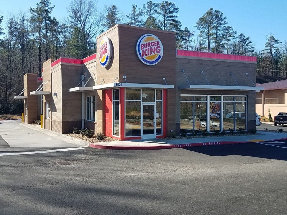 An outdoor view of a Burger King