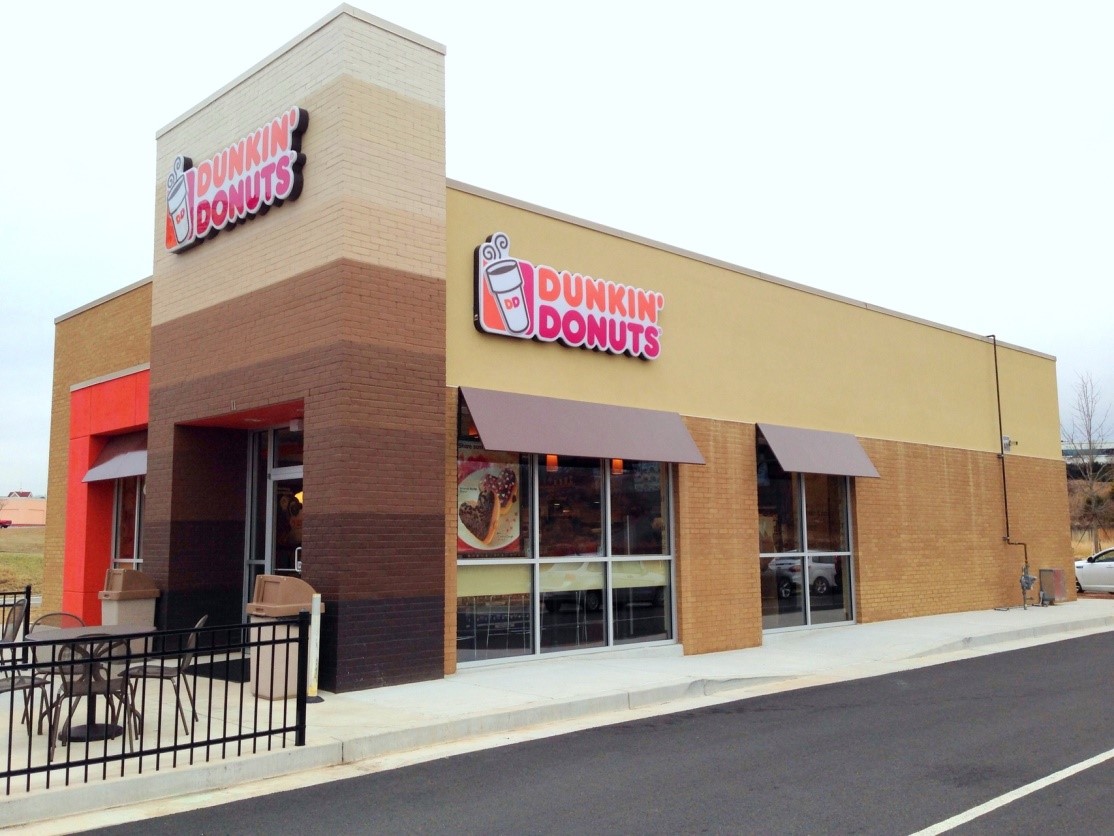 An outdoor view of a Dunkin' Donuts